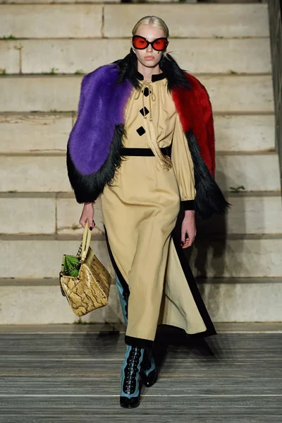 Look 63